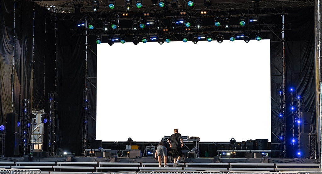 How Theatrical Lighting and Audio Systems Are Used Across Your Venue